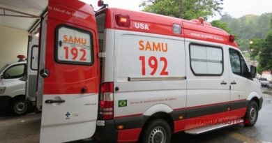 Ônibus tomba na BR 040 e deixa 21 pessoas feridas