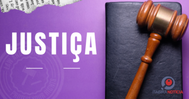 Moraes concede domiciliar a Fátima de Tubarão e mais 18 idosos do 8/01