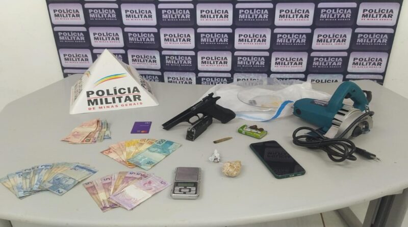 Polícia Militar apreende drogas, dinheiro e prende 02 suspeitos de tráfico