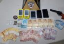 Simulacro de revolver, dinheiro e droga em Itabira