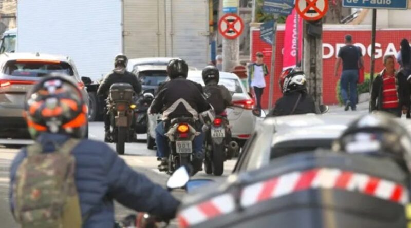 JF tem 100 acidentes com motos por mês