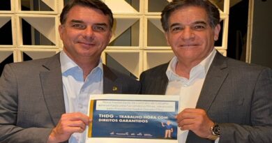 Fecomércio MG apresenta nova modalidade de contratação nas relações trabalhistas ao candidato Flávio Bolsonaro (PL) e ao deputado Reginaldo Lopes (PT)