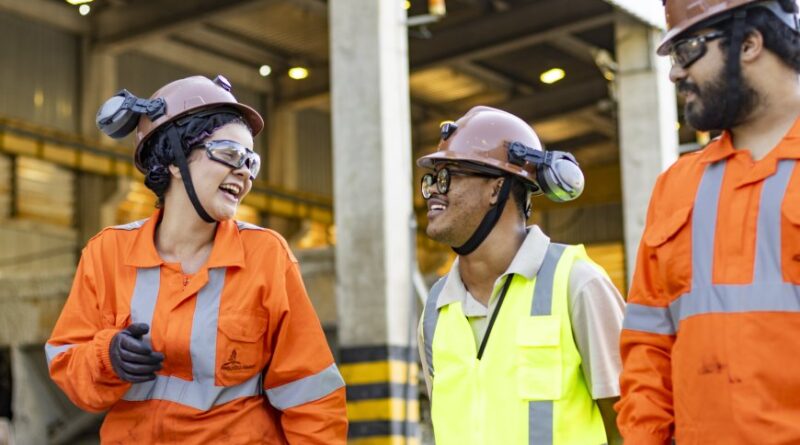 AngloGold Ashanti abre inscrições para Programa PRÓ+ voltado à qualificação de mulheres e pessoas com deficiência