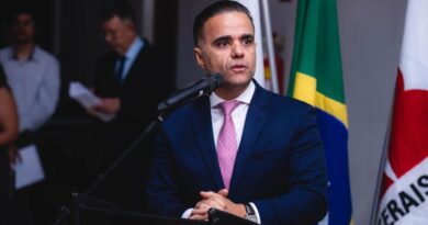 Presidente da OAB-MG participa da Semana Jurídica do UNILAVRAS com palestra sobre advocacia e inteligência artificial