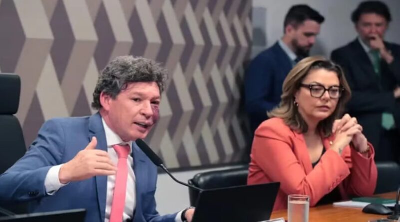 Câmara aprova fim da “taxa das blusinhas”; proposta segue ao Senado