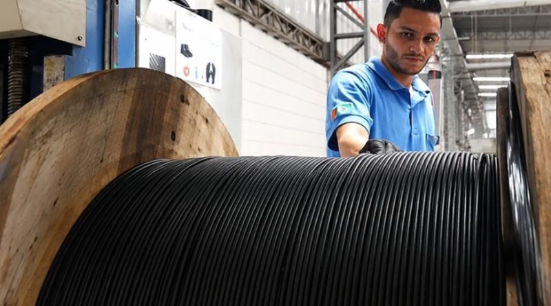 Sul de Minas amplia fábrica de cabos ópticos